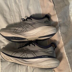ASICS Men's Gray Running Shoes